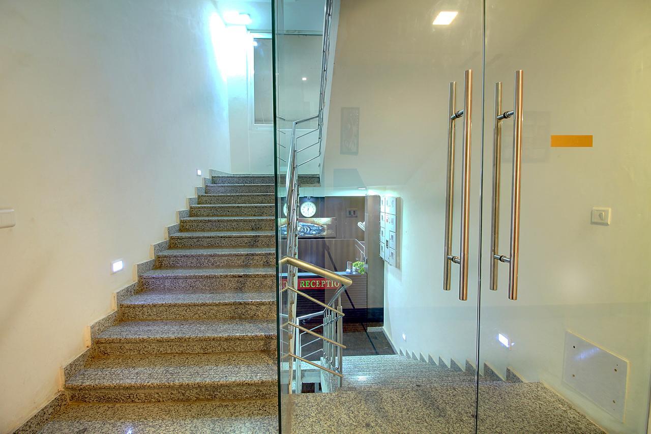 Staayz Premium Gurgaon Hotel Luaran gambar