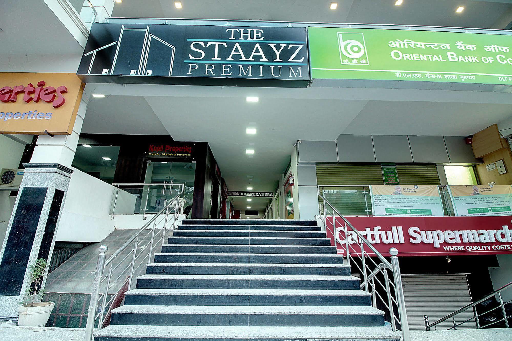 Staayz Premium Gurgaon Hotel Luaran gambar