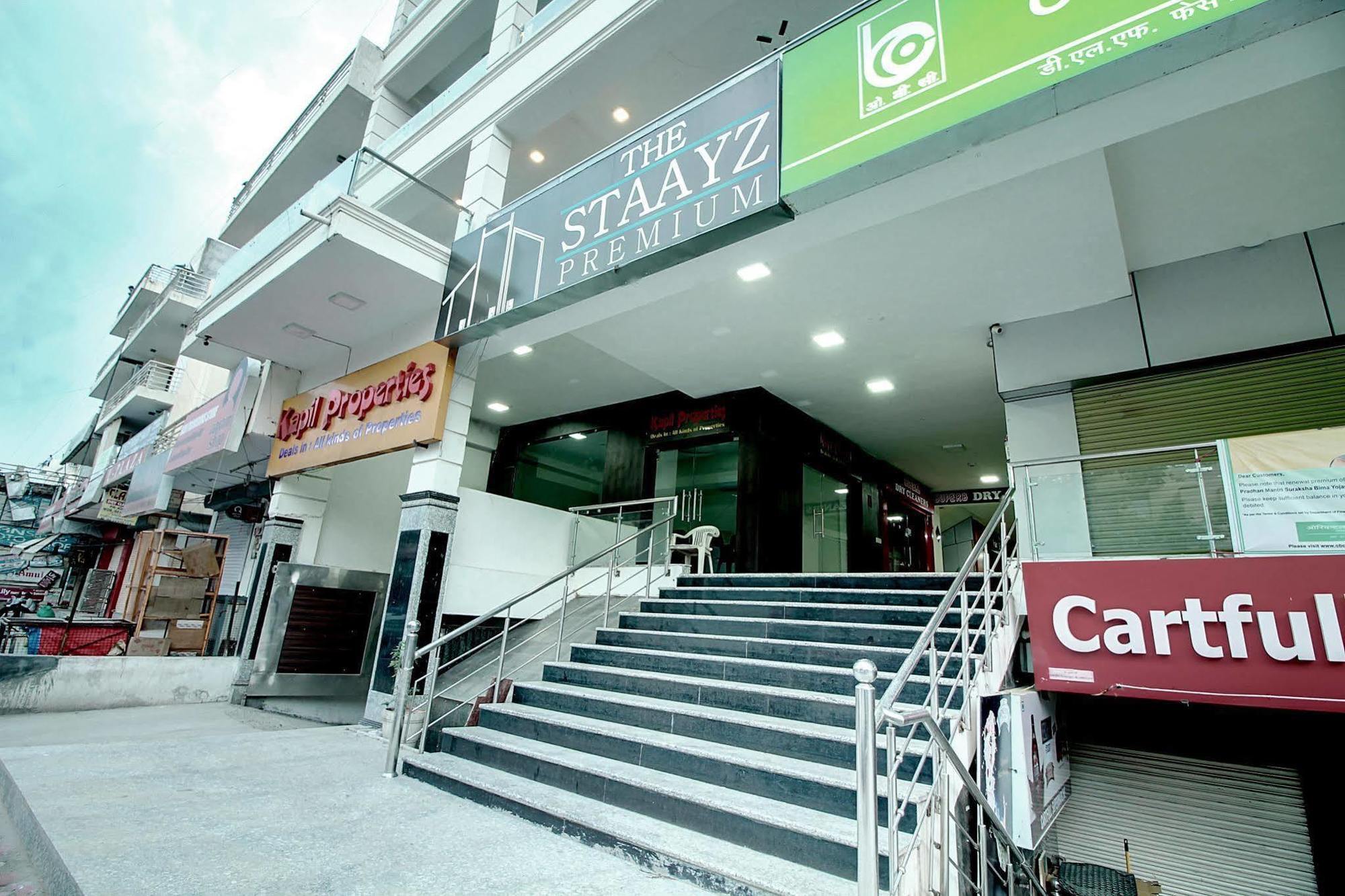 Staayz Premium Gurgaon Hotel Luaran gambar
