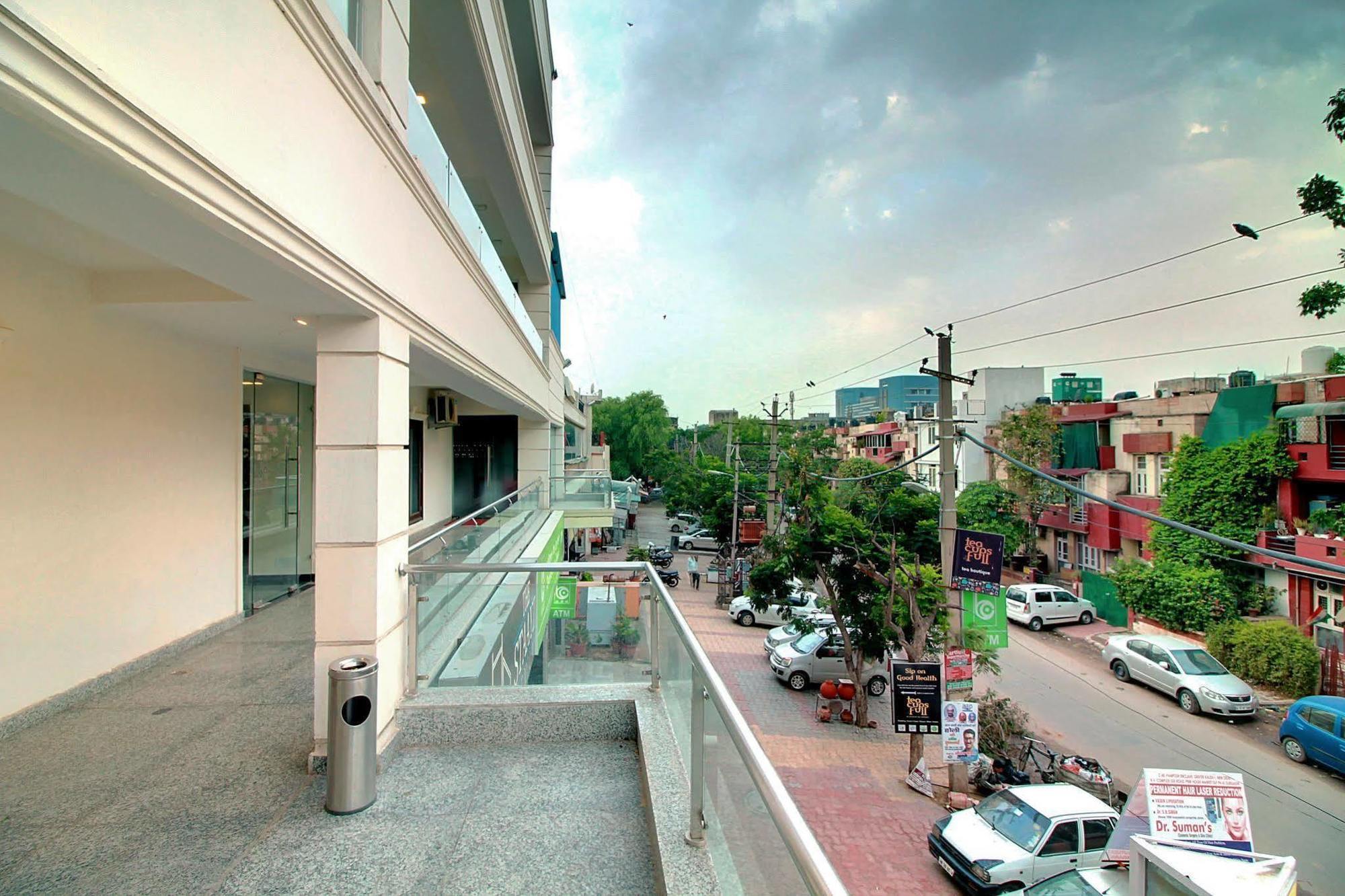 Staayz Premium Gurgaon Hotel Luaran gambar