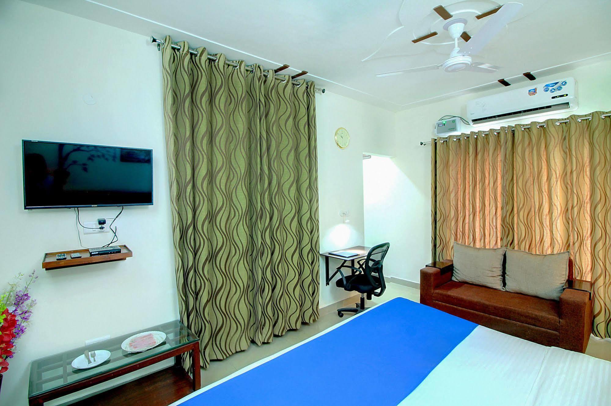 Staayz Premium Gurgaon Hotel Luaran gambar