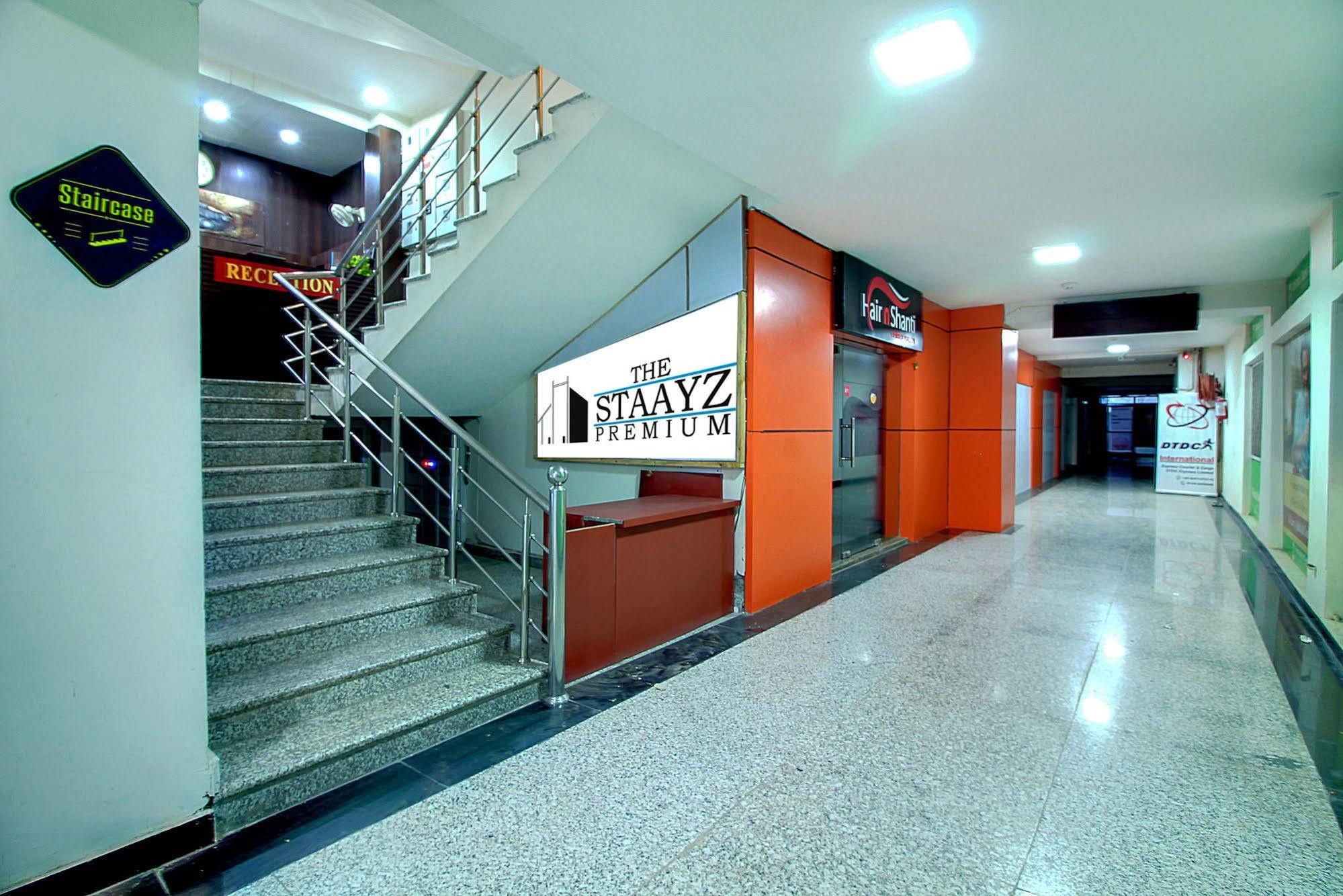 Staayz Premium Gurgaon Hotel Luaran gambar