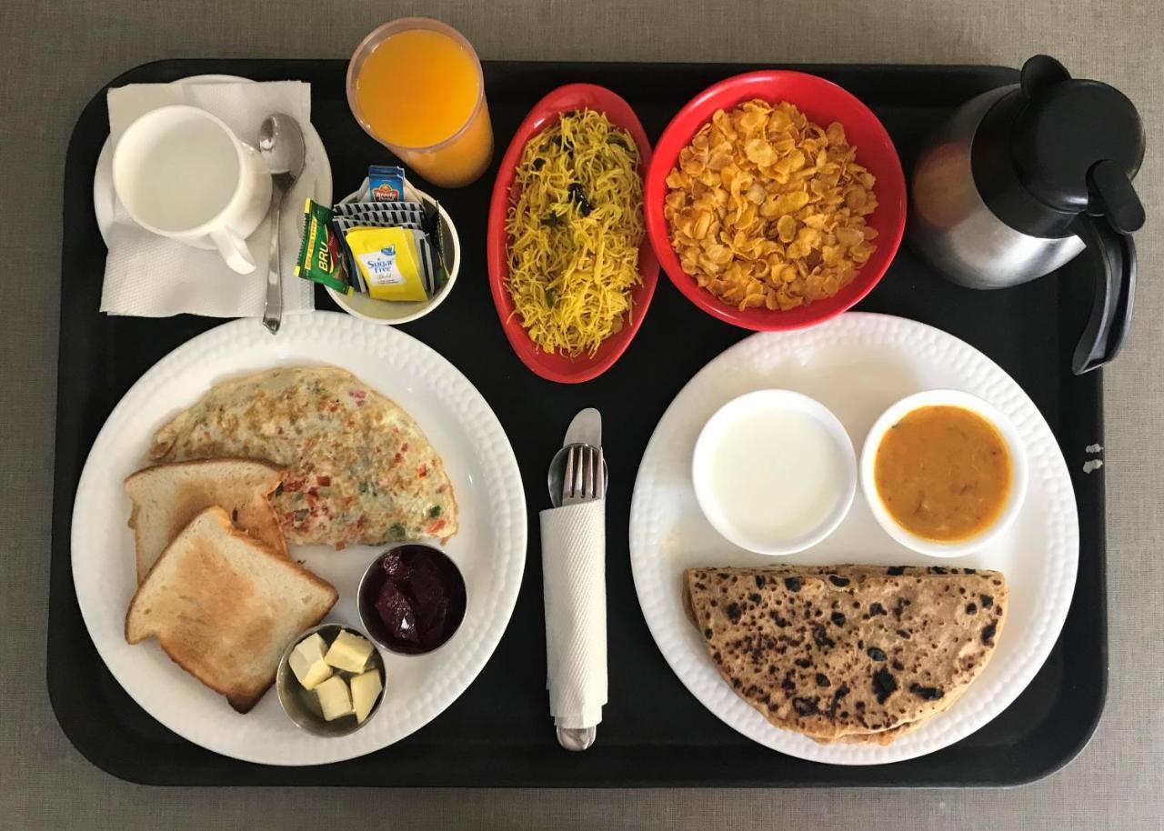 Staayz Premium Gurgaon Hotel Luaran gambar