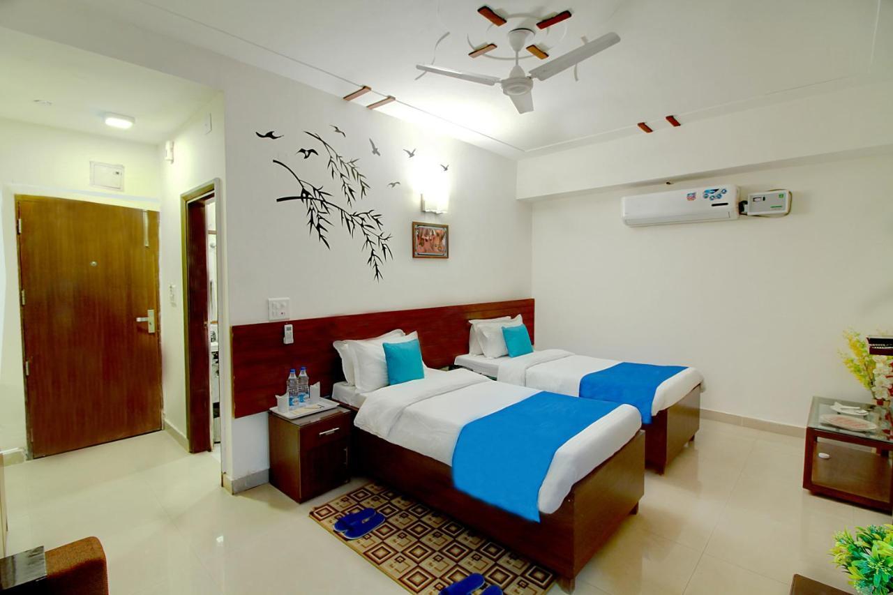 Staayz Premium Gurgaon Hotel Luaran gambar