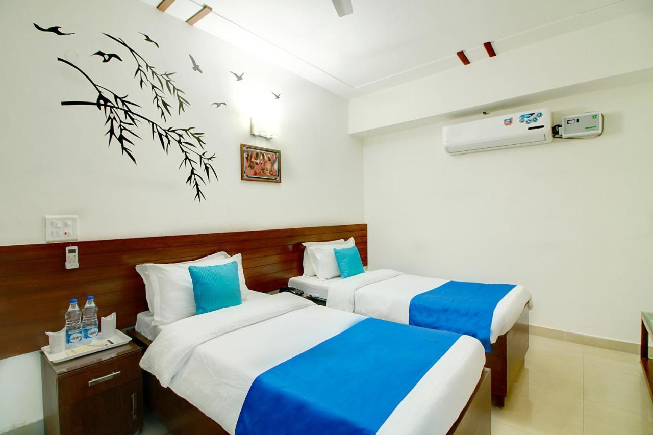 Staayz Premium Gurgaon Hotel Luaran gambar
