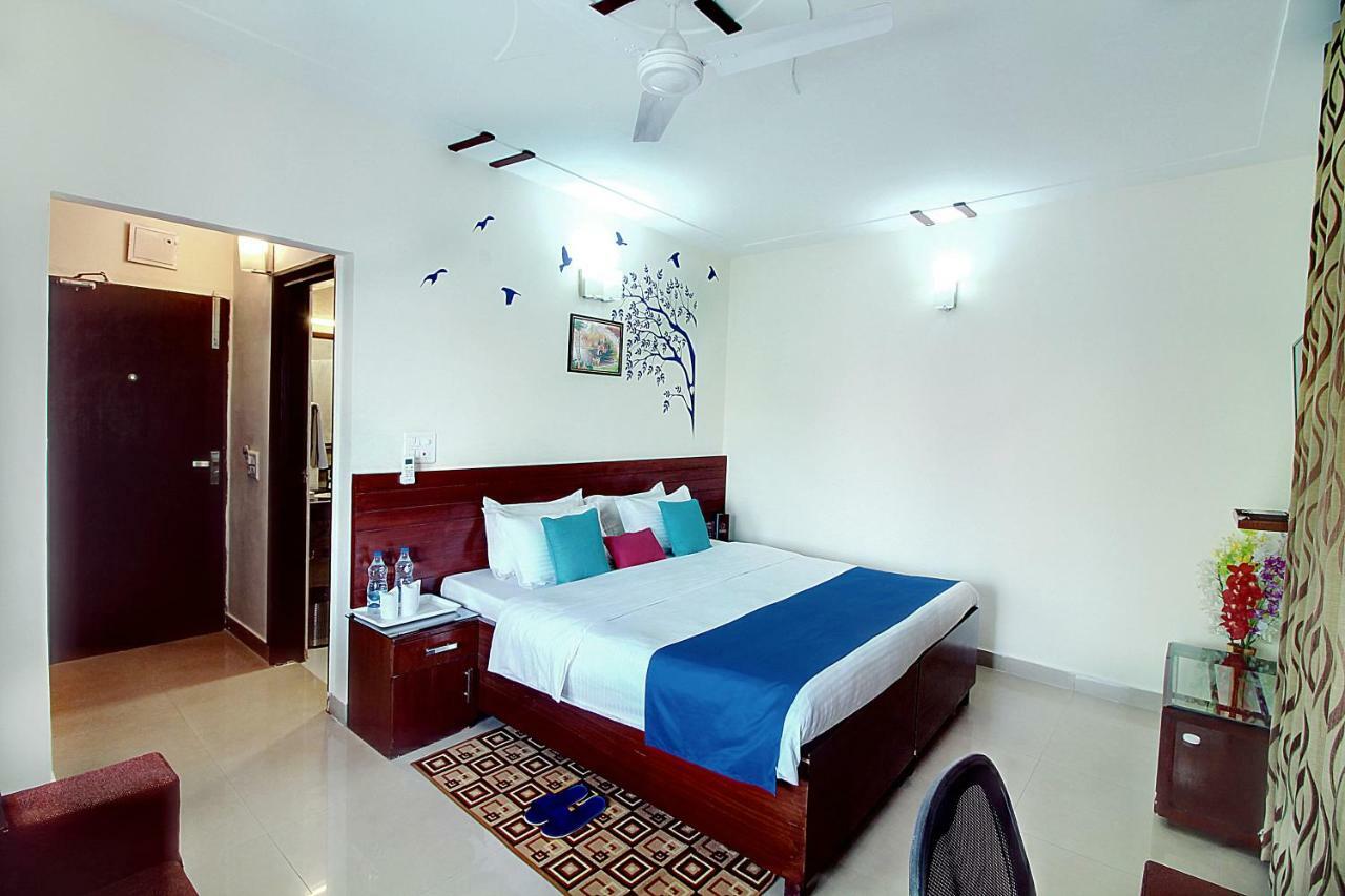 Staayz Premium Gurgaon Hotel Luaran gambar